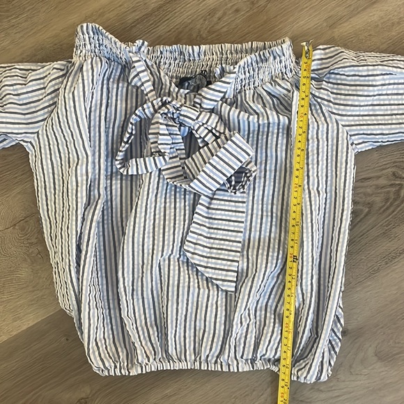 Gathered Top! - Picture 11 of 11